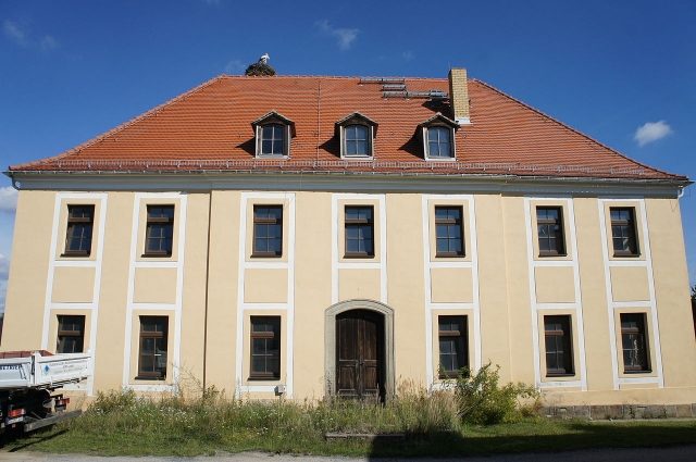 Loga Manor