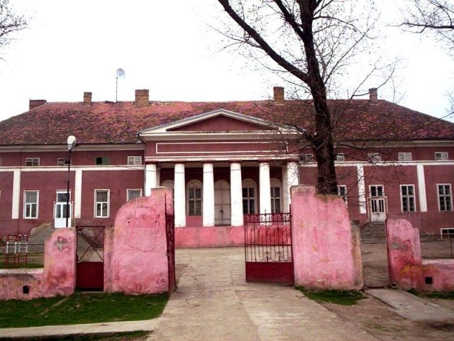 Mocioni Manor