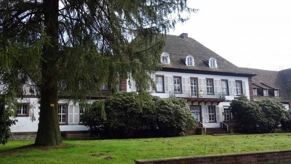 Neuhaus Castle