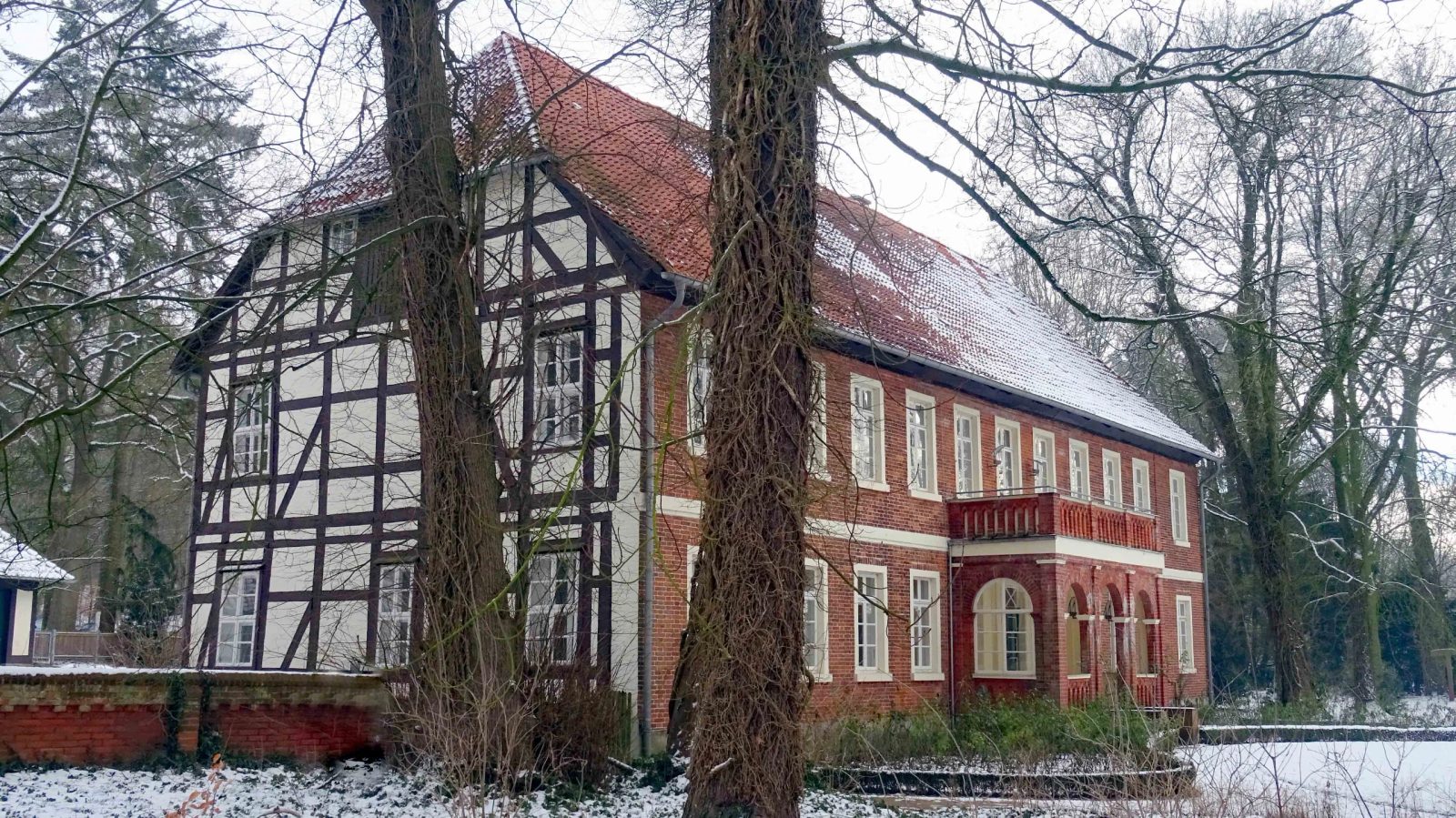 Syke Manor