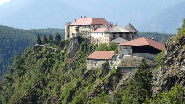Schloss Rodenegg