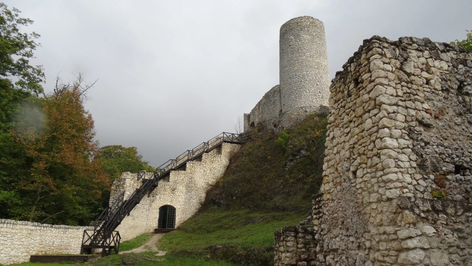 Burg Smoleń