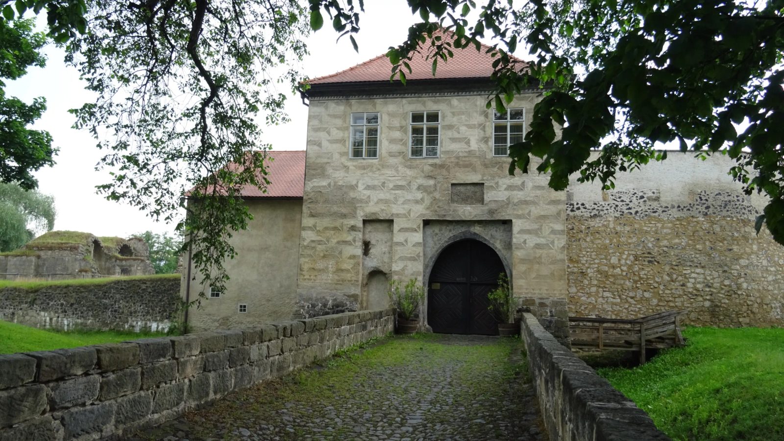 Lipý Castle