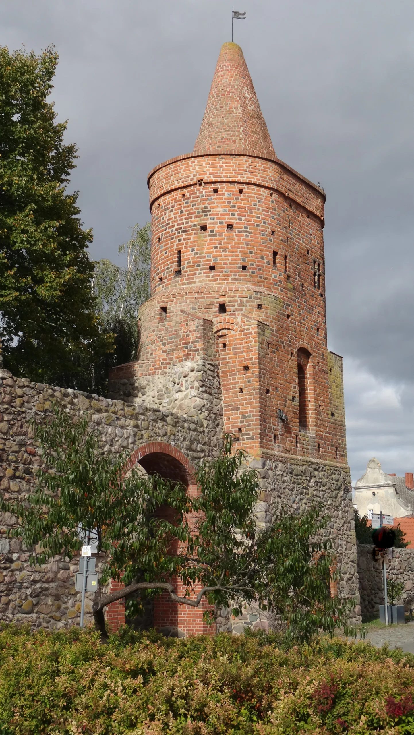 Friedeberg Town Fortification - Hexenturm