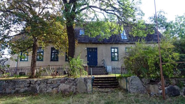 Trampe Manor