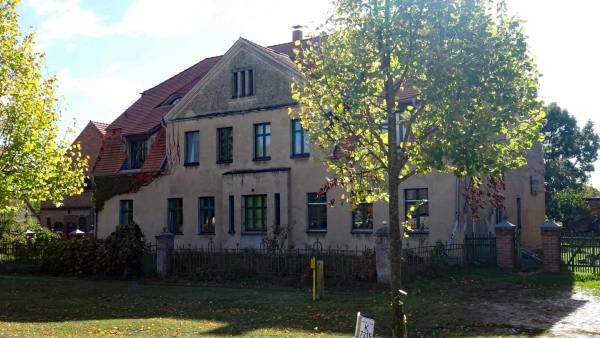 Wallmow Manor