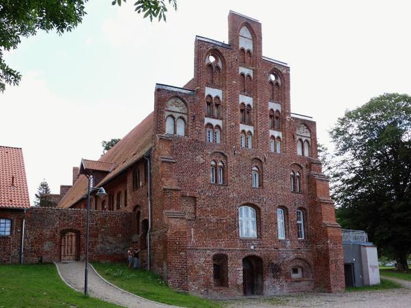 Monastery Neukloster