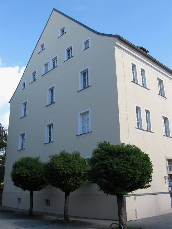 Ehemaliges Frauenkloster Notre Dame, seit 1892 Knaben- und Mädchenschulhaus von Stadtamhof