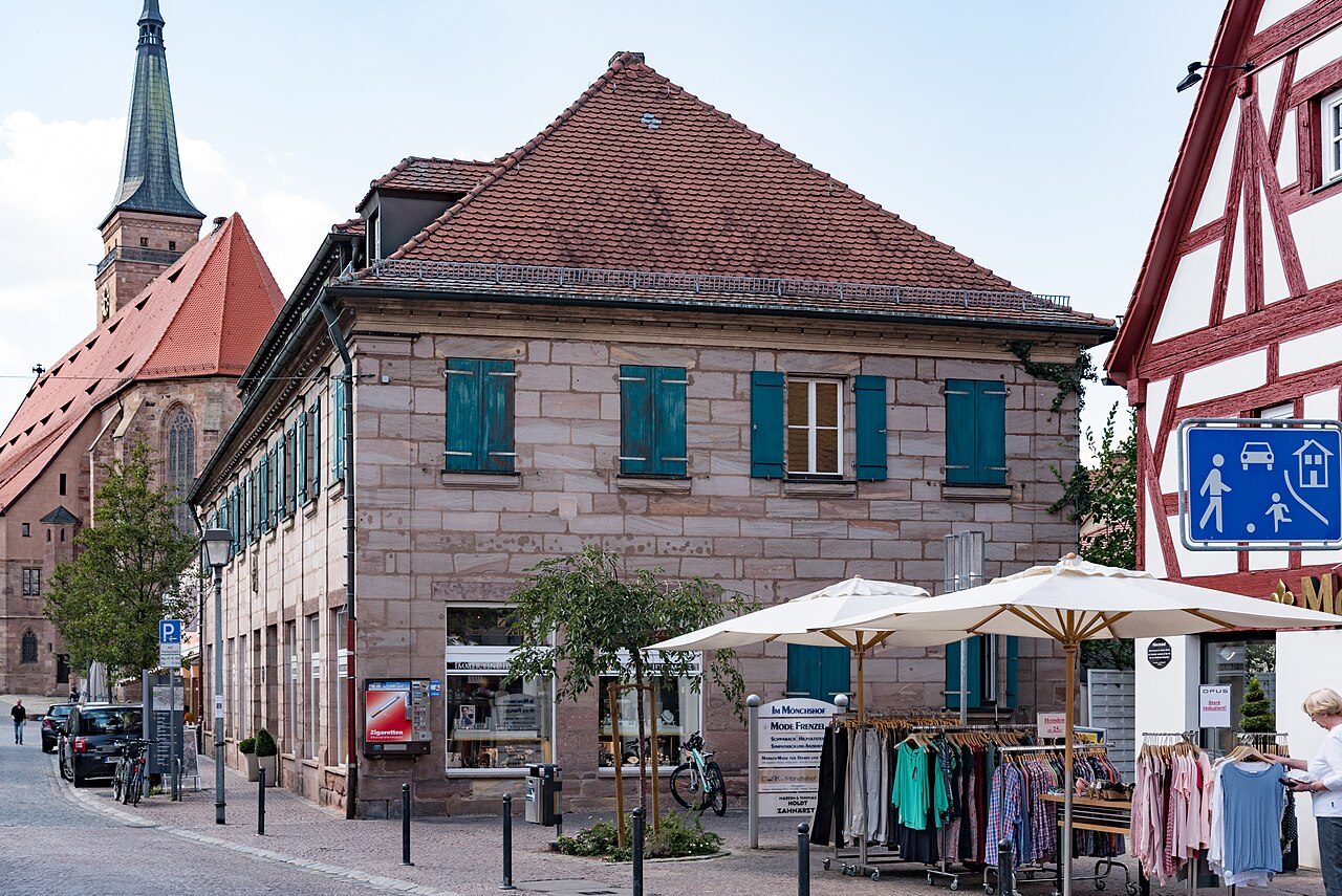Ludwigstraße 1, 3