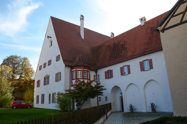 Ehemaliges Karmeliterkloster, jetzt Pfarrhof