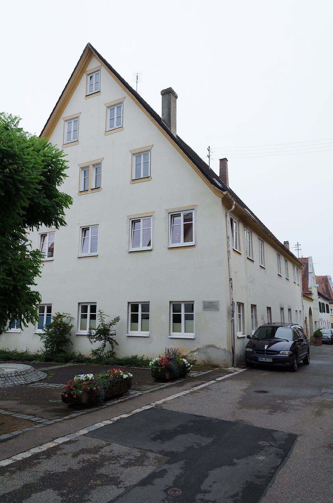 Ehemaliges Jesuitenkloster, jetzt Wohn- und Geschäftshaus
