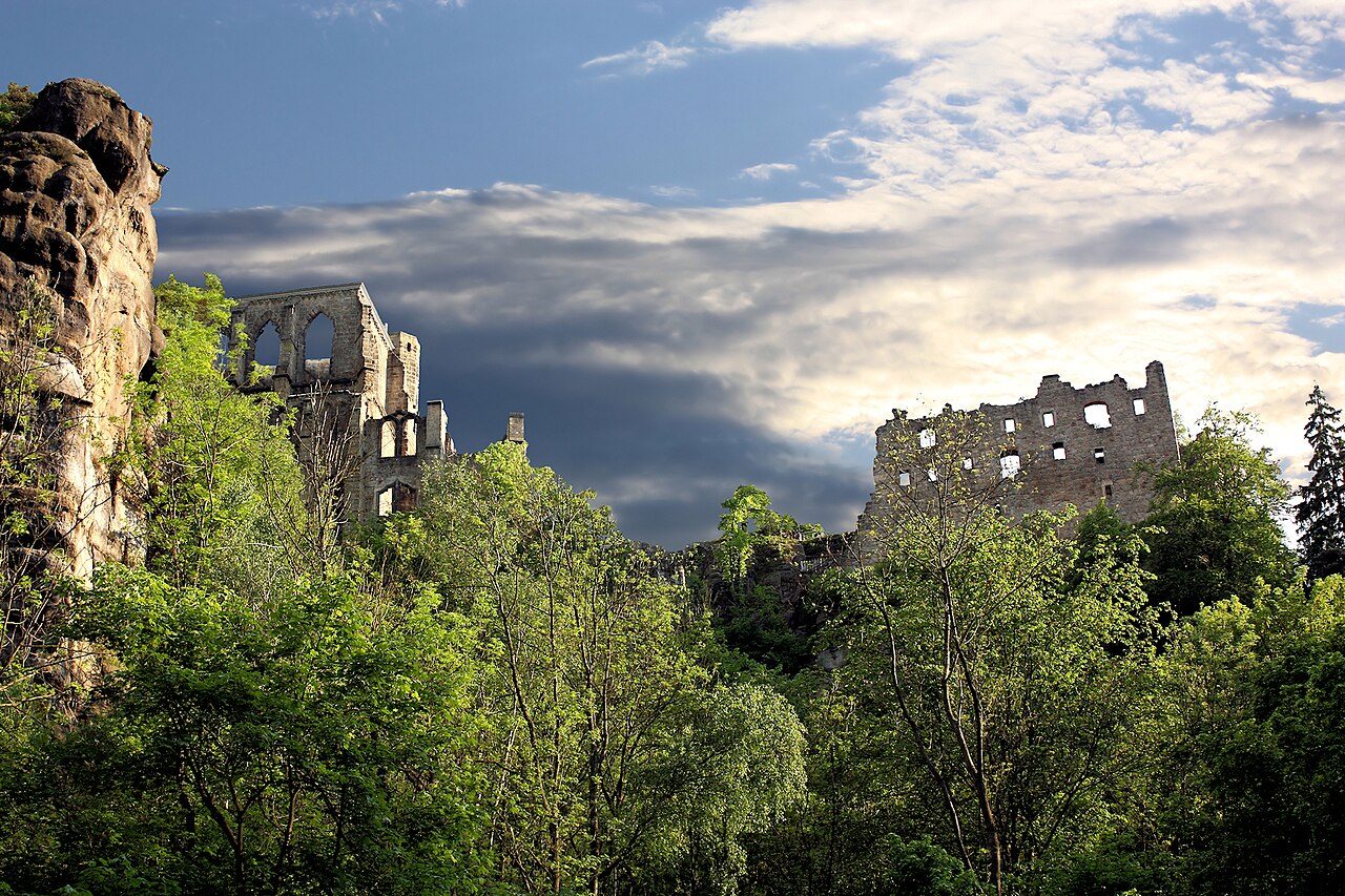 castle and monastery ruins Oybin