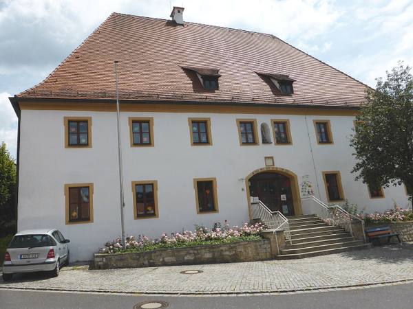 Ehemaliges Forsthaus des Klosters Ensdorf, jetzt katholische Kindergarten