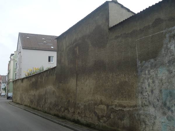 Umfassungsmauer des Klostergartens von St. Stephan