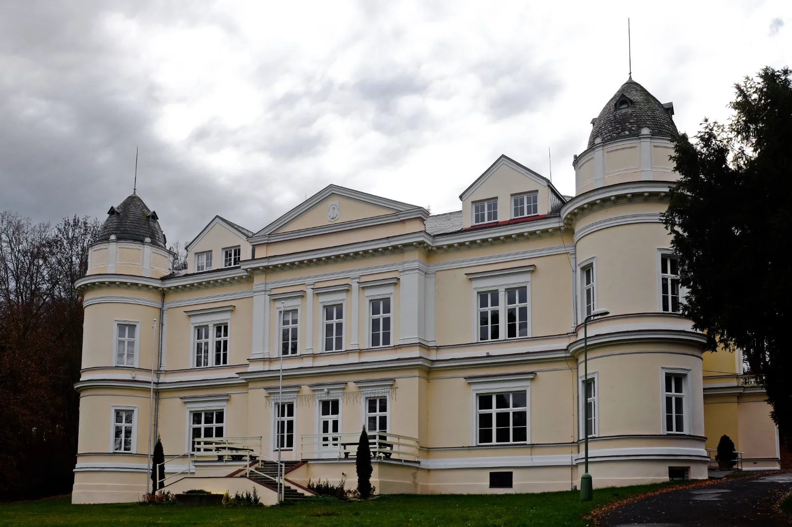 New Castle Dalovice