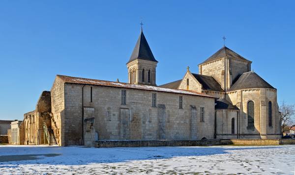 Abbaye Saint-Vincent de Nieul-sur-l'Autise
