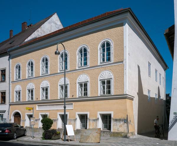Adolf-Hitler-Birthplace