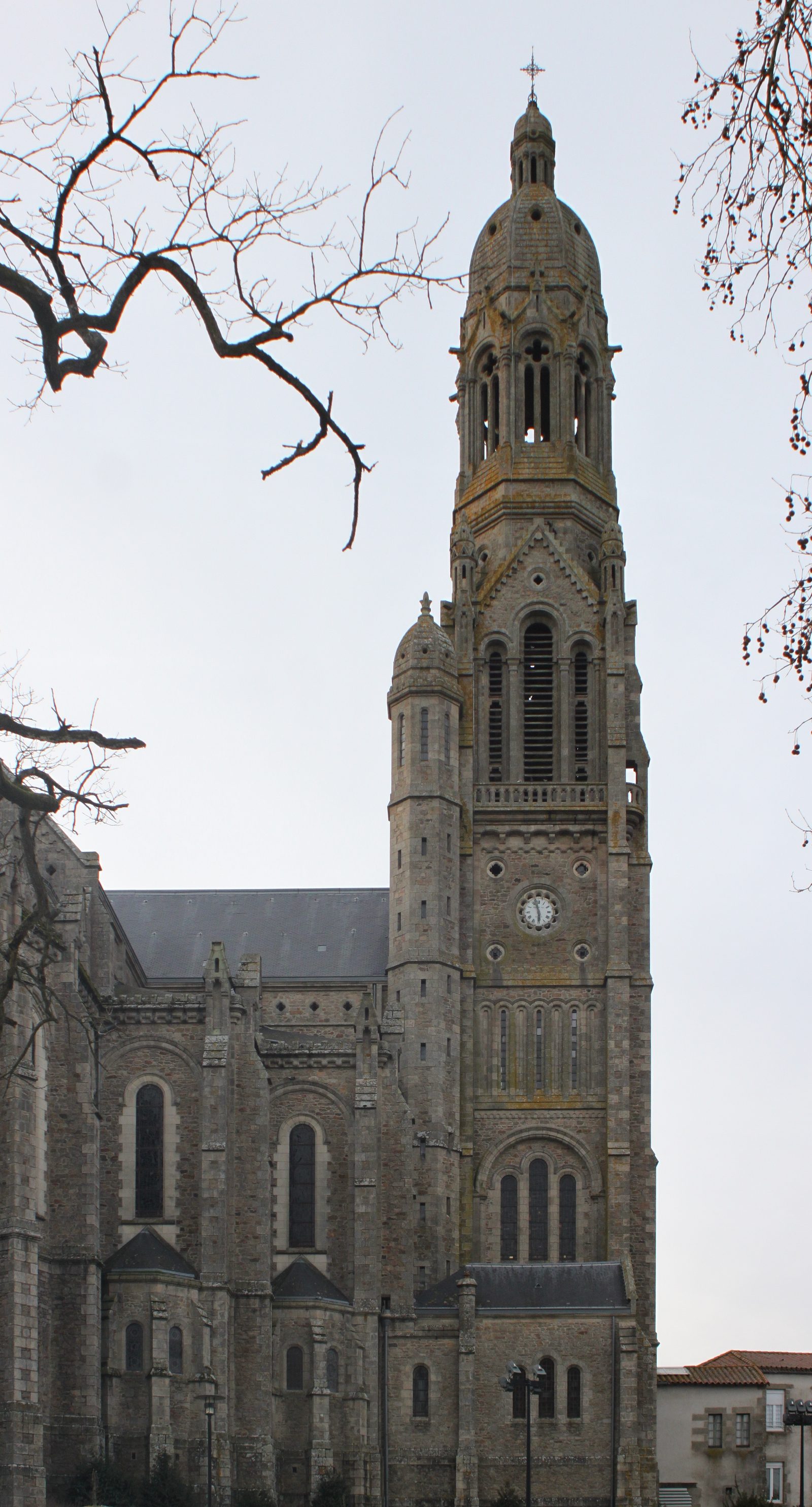 Basilique St. Louis de Montfort