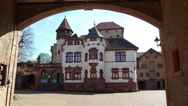 Wachenheim Castle