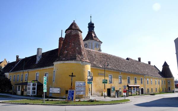Niederfladnitz Castle