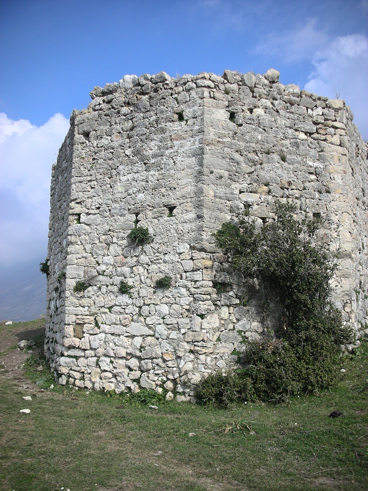 Castle of Gjon Boçari (Kalaja e Gjon Boçarit)