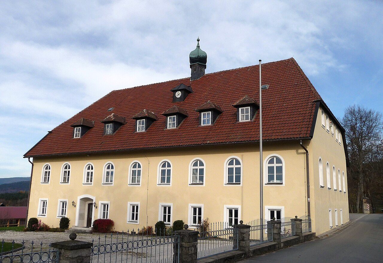 Oberfrauenau Manor