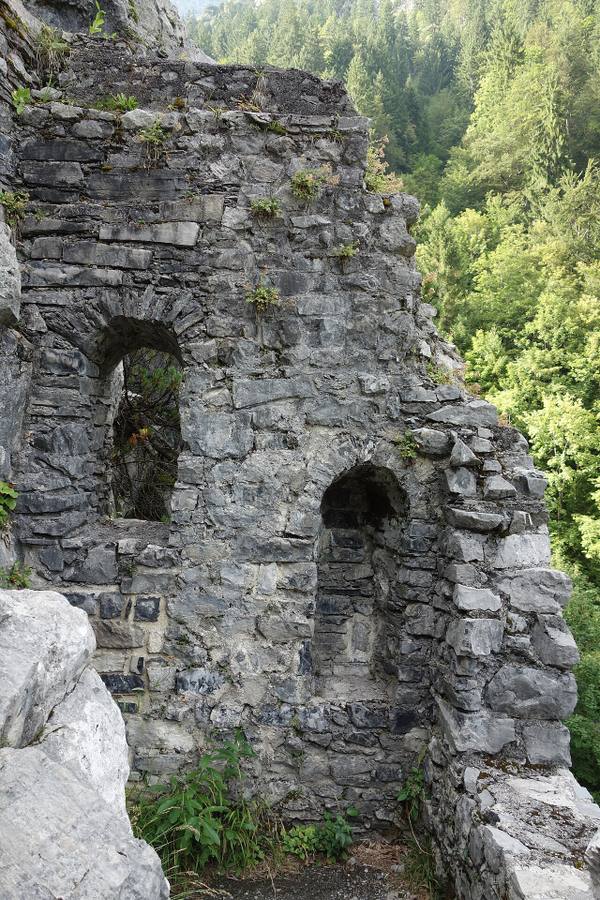Valcastiel Castle