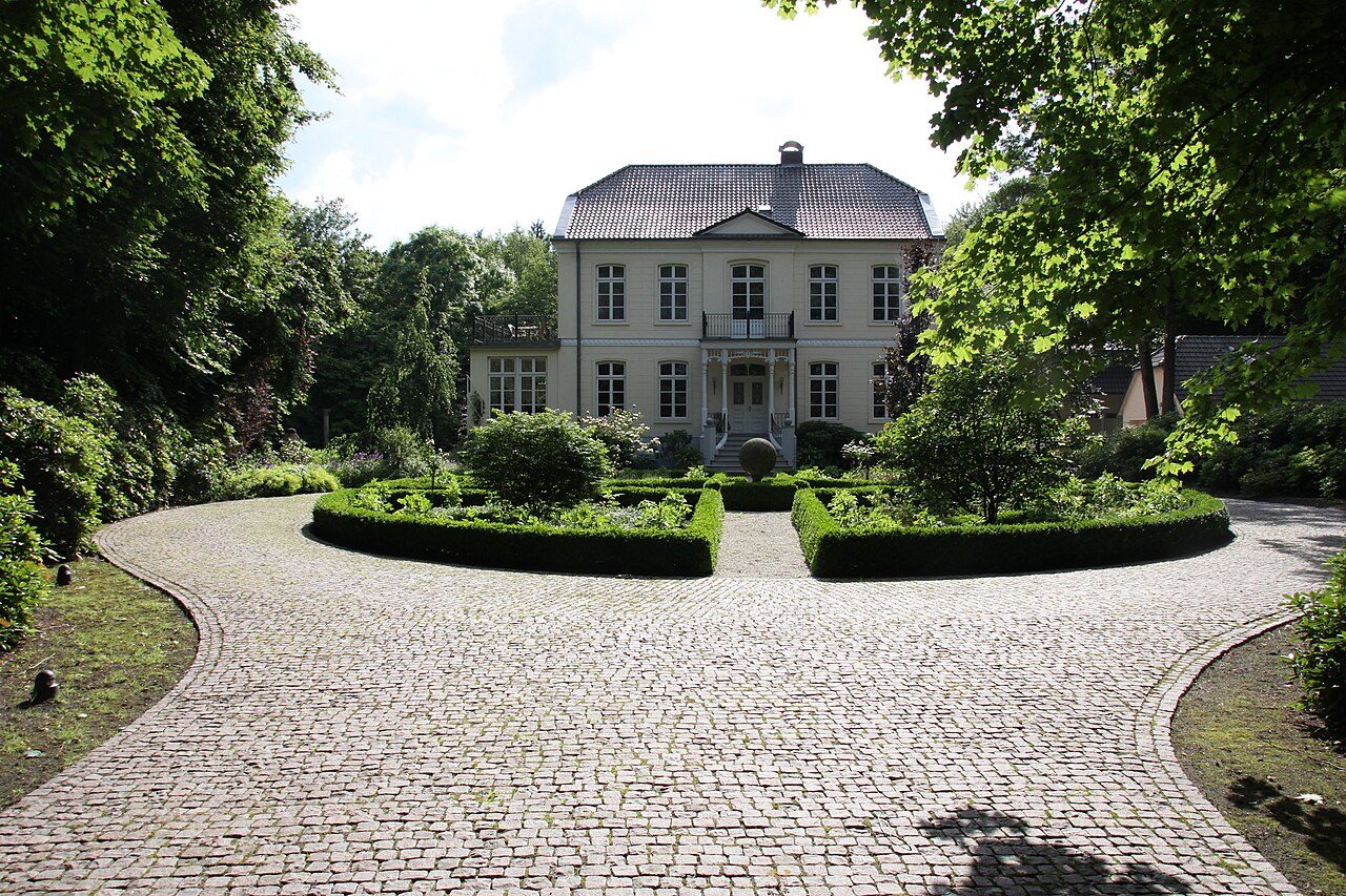 Sandhorst Castle