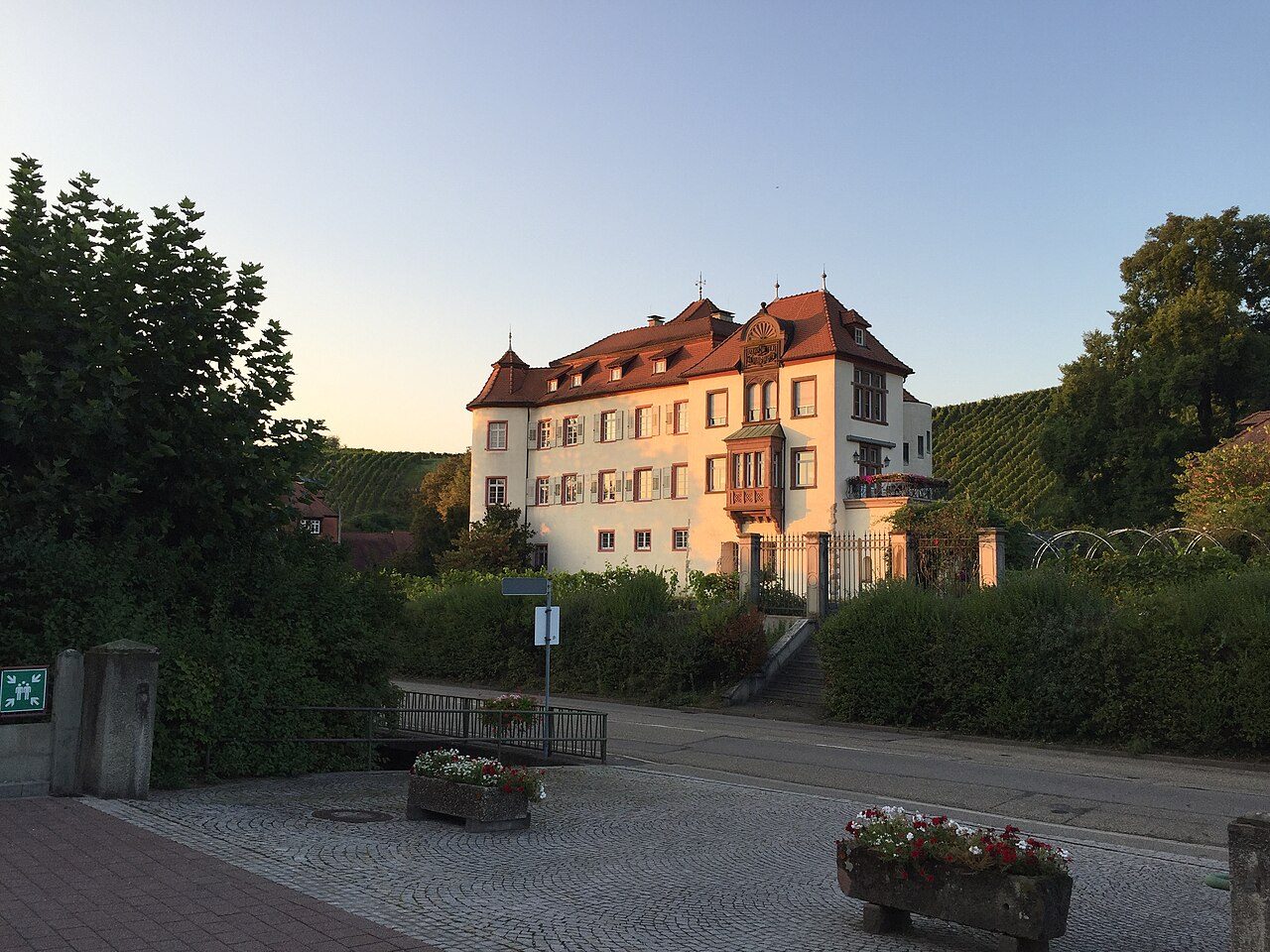 Neuweier Castle