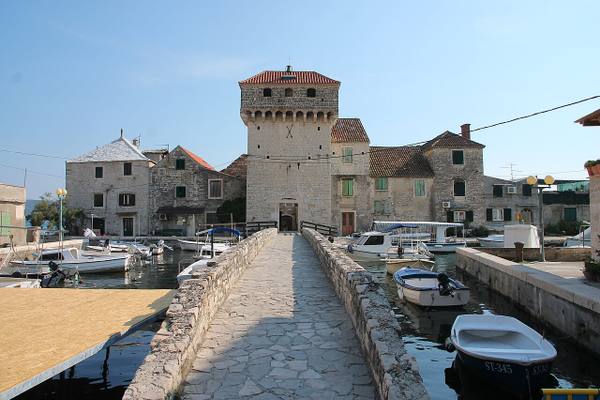Kaštilac Fortress