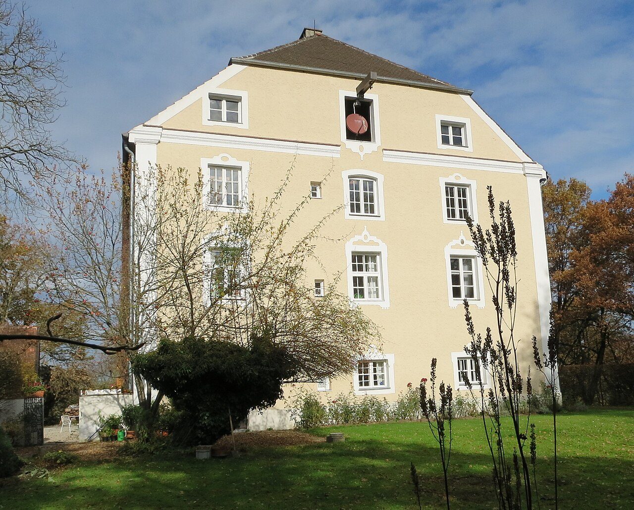 Haindlfing Castle