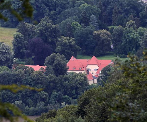 Neu-Pfannberg Castle
