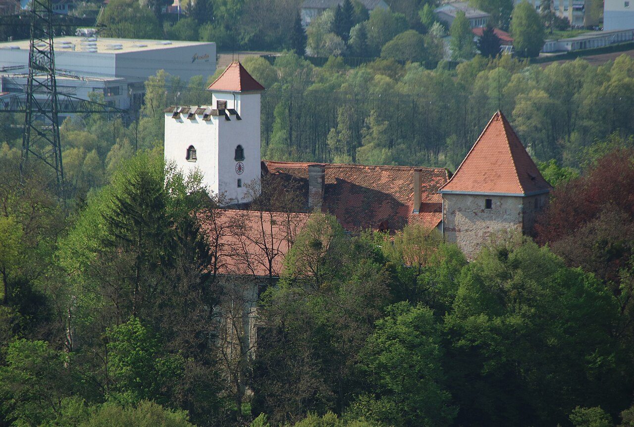 Weissenegg Castle